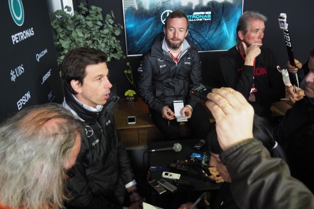 カナダ西部 家族旅03 『 バンクーバー国際空港からカルガリー国際空港 経由 カナディアンロッキー・レイクルイーズへ 』 ・ Bass ProShops ・ Trans-Canada Highway ・ 夜のルイーズ湖』カルガリー カナダ の旅行記・ブログ byaoitomoさん フォートラベル