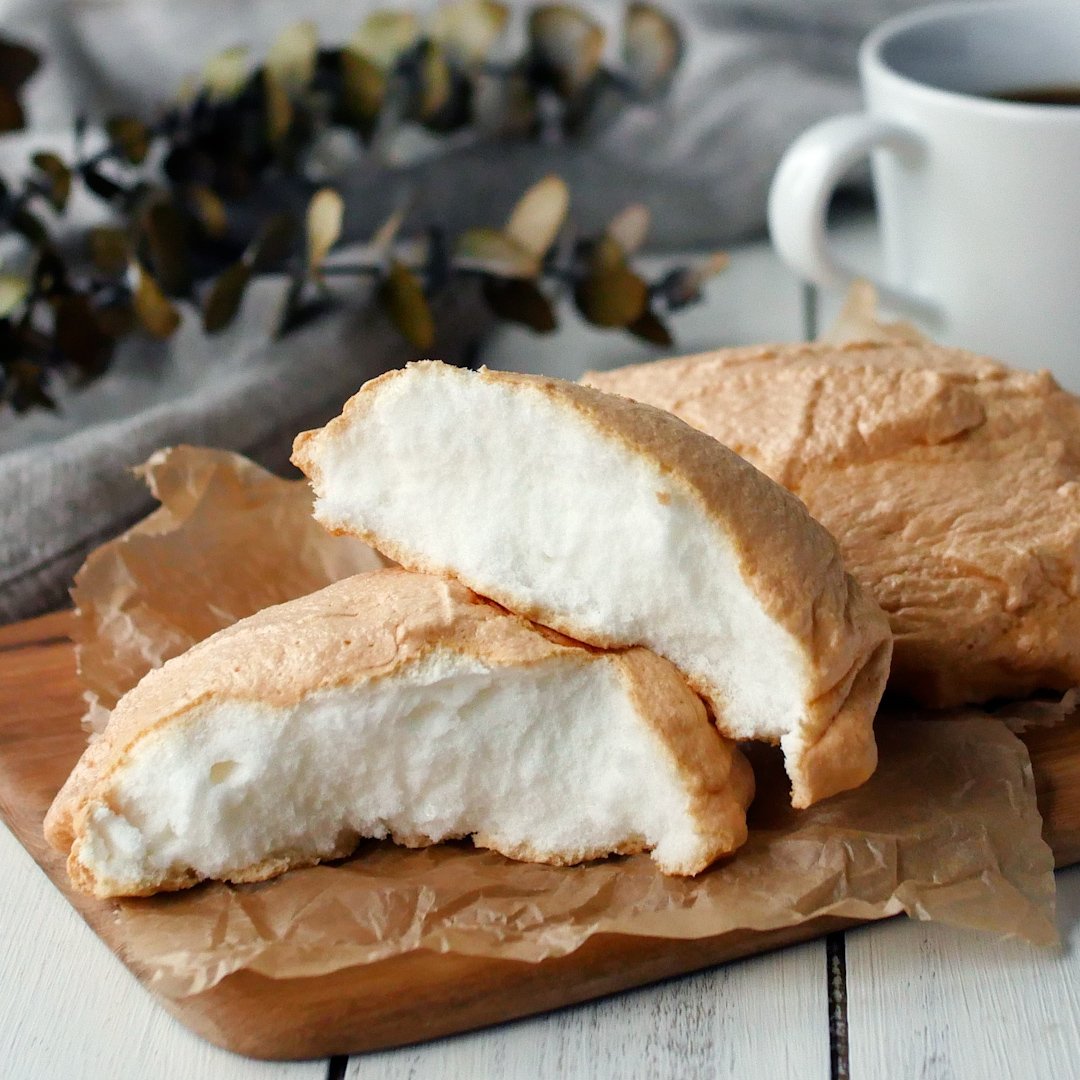 余った卵白で簡単雲パン☆