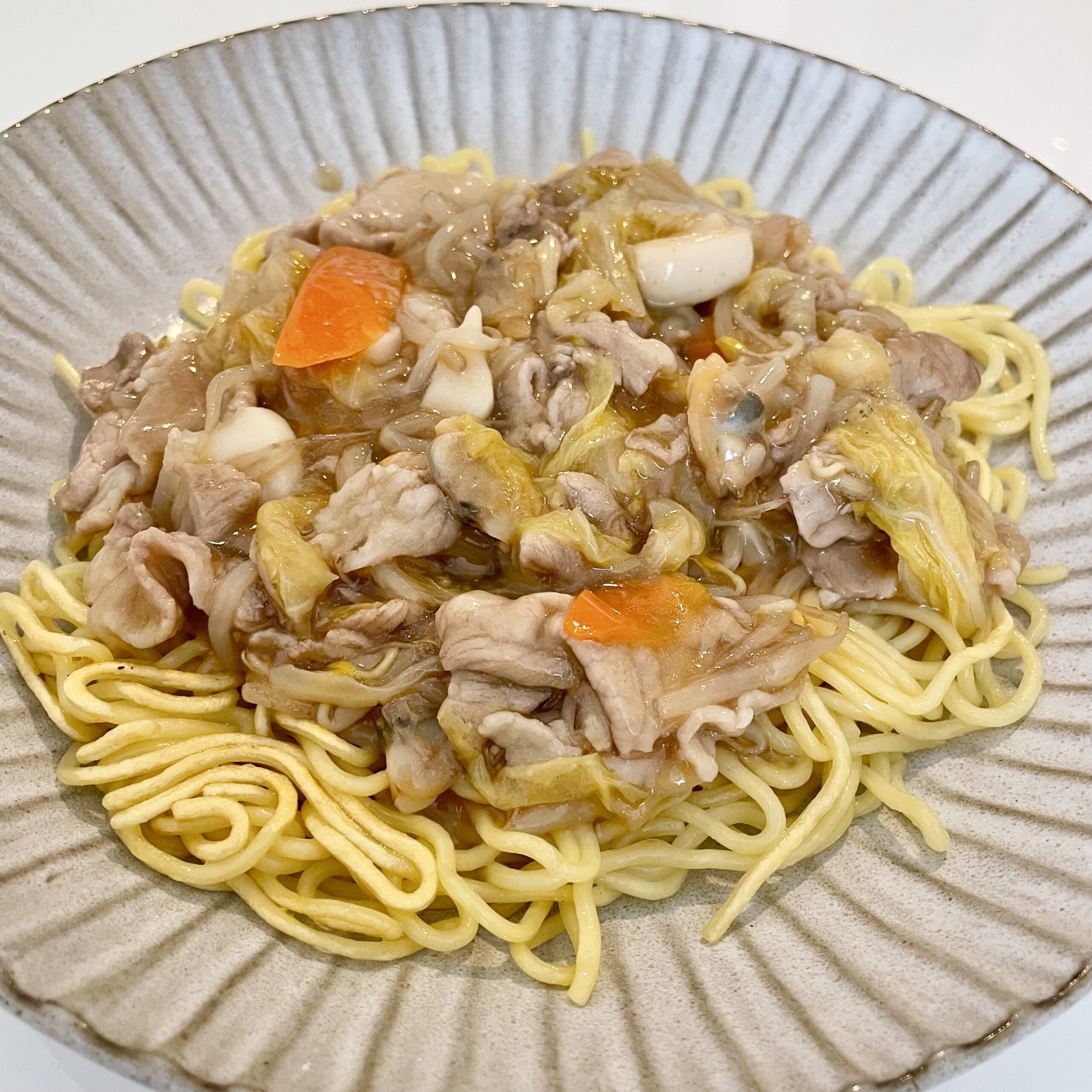 業務用 シーフードミックス たっぷり1kg 3種類の海産物入り えび・いか・あさりえび 海老 いか 烏賊 あさり 浅利海産王子