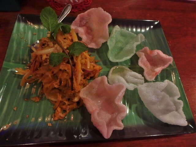 那覇市「マンダレー食堂」栄町でおいしいミャンマー料理が食べられる居心地良い酒場。 - 毎日ビール.jp