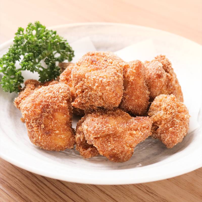 鶏むねがとってもジューシー「米粉で唐揚げ」米粉唐揚げ鶏むね肉鶏肉鶏むねtiktokレシピ料理動画デリッシュキッチンプロフィールのリンクをチェック！ ■材料2人分・鶏むね肉1枚 250g・米粉大さじ6 ・サラダ油適量 ☆調味料 ・酒大さじ1・しょうゆ大さじ1 ・おろしにんにく小さじ1 2 ・おろししょうが小さじ1 2 ■手順