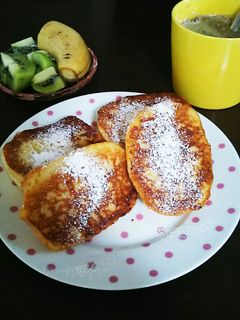 まごわやさしいMyレシピ🍞豆乳で作るフレンチトースト🍞 コストコのディナーロール 食パン クロワッサン 多めに買い 朝ごはん用に フレンチトーストに 月2回くらい登場します 前日から漬けて 朝は焼くだけ 今日の朝ごはんはどうしようと 悩まなくて済むので楽チンです