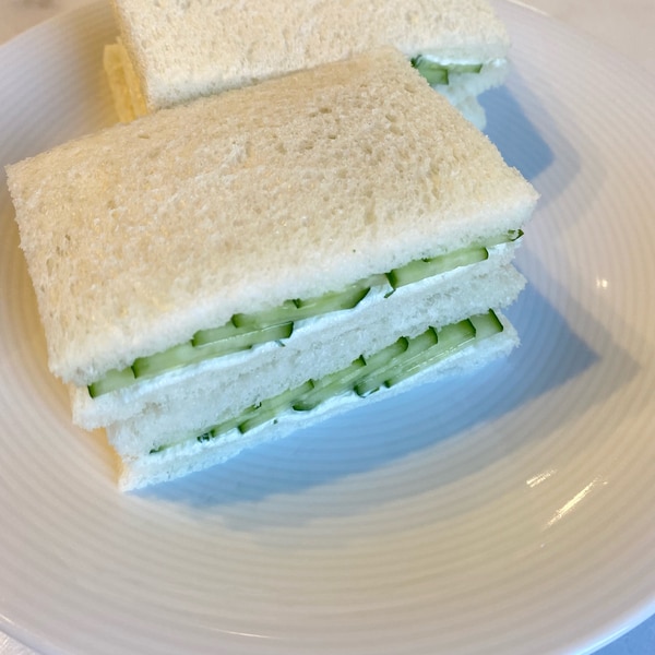 余った『きゅうり』はパンにはさんで♪究極シンプルが夏に美味しい『きゅうりサンドイッチ』 ufueda 2人暮らしのアラサーOL- エキスパート -Yahoo!ニュース