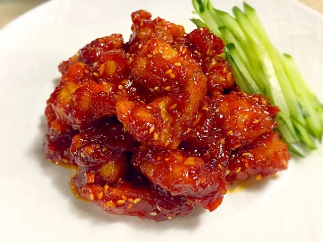 結構辛い「ニンニクの芽とひき肉の坦々釜飯」