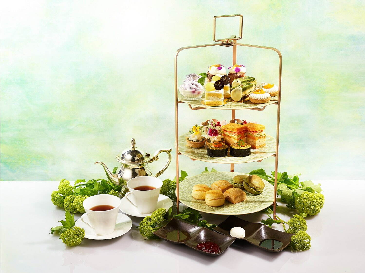 抹茶アフタヌーンティー特集＜2023＞東京・大阪などのホテルが贈る“抹茶スイーツ”を紹介 - ファッションプレス