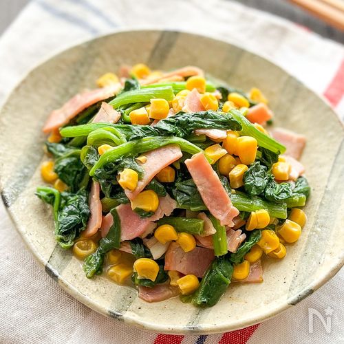 お弁当おかずに！「 ほうれん草とコーンの塩こんぶバター炒め」このレシピのポイントは↓の投稿文をチェックしてくださいね✨⁠, ⁠,----------------------------------⁠, ✍️このレシピのポイントは ⁠, ⁠,✔️塩こんぶとバターでコクうまな味わいに🤤⁠, ✔️お弁当の隙間にぴったり👏⁠, ✔️メイン食材2つで作れる✨⁠, ⁠,過去に投稿したレシピの中から⁠,