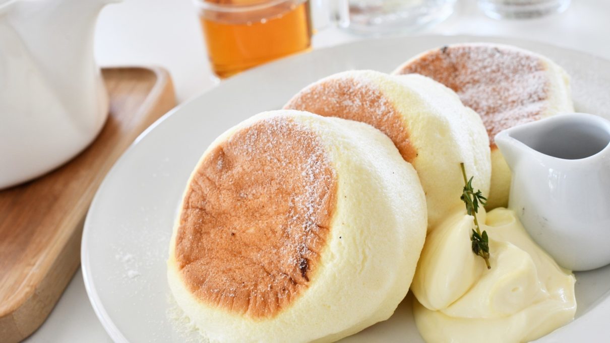 ホットケーキミックスは作れる！手軽にふわふわ厚焼きホットケーキ パンケーキoeufoeuf ケーキ＆デザートパーツレシピ