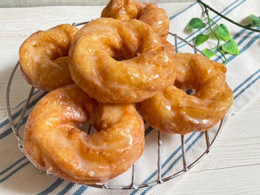 シュークリーム×フレンチクルーラー 渋谷発のカジュアルスイーツ『シュークルーラー』誕生！テイクアウト専門店「Cream orCruller」5月2日 金 オープン 西日本新聞me