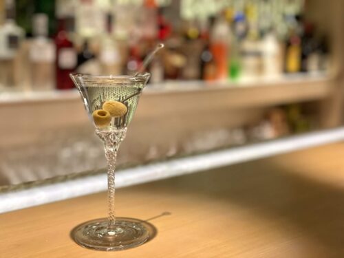 カクテル ダーティ・マティーニDirty Martiniのレシピ・作り方カクテル図鑑