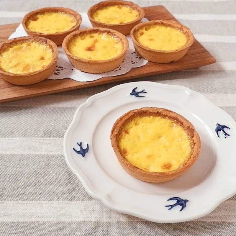 一流のプリンの焼き方 , 「材料」プリンカップ150cc3個分 , ~アパレイユ~, ・全卵Lサイズ 2個110g , ・卵黄Lサイズ2個 35g , ・カソナード30g, ・グラニュー糖25g, ・ラム酒大1, ・牛乳250g, ・バニラビーンズ 1 2本, ~キャラメル~,・グラニュー糖40g, ・水 大1, 「作り方」,