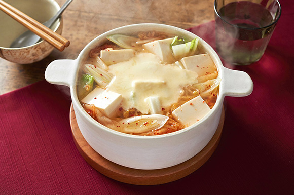 キムチ鍋の「しめ」におすすめの具材とキムチ鍋アレンジレシピをご紹介！クラシル