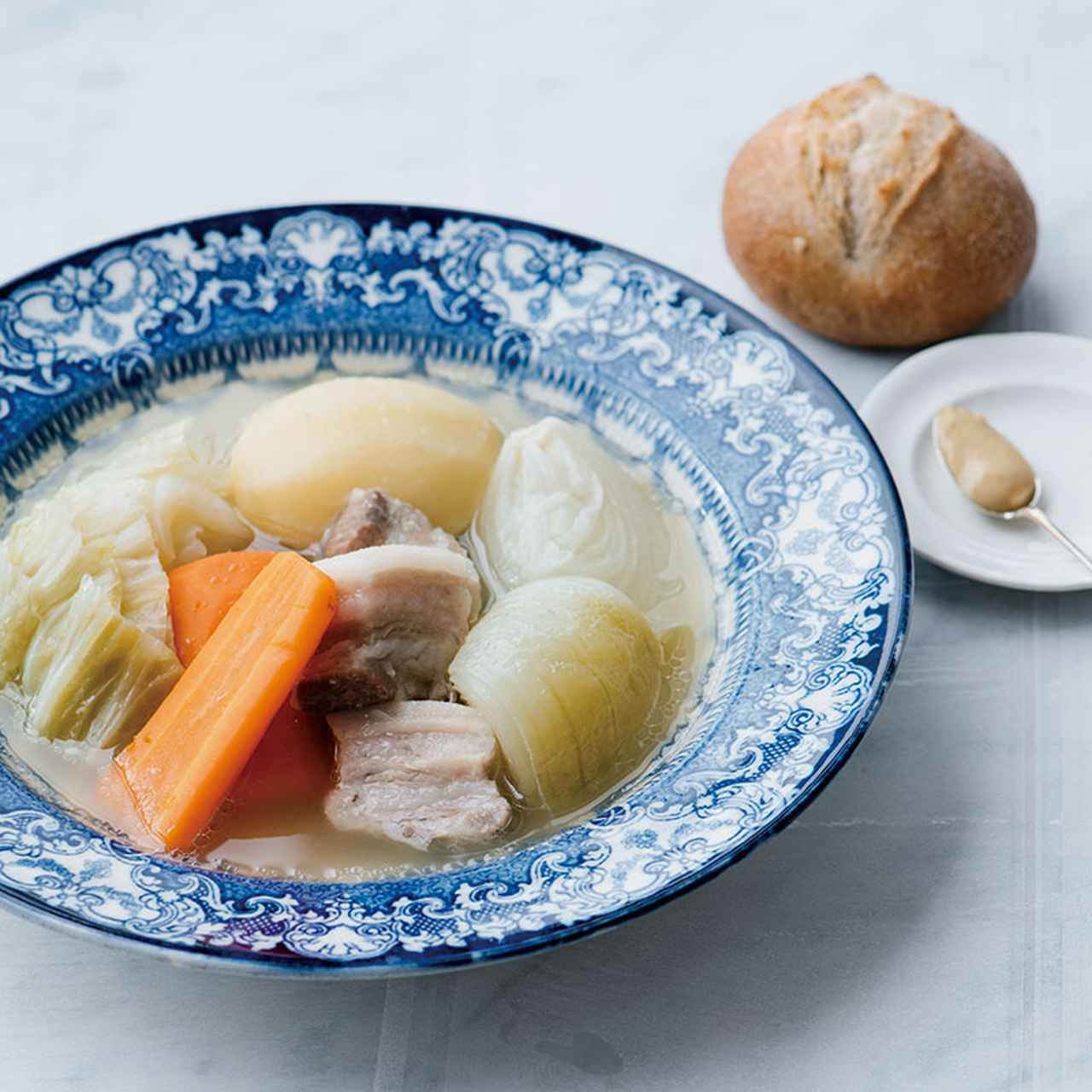 まるで自家製パンチェッタ。保存できる「塩漬け肉」の作り方と食べ方 - macaroni