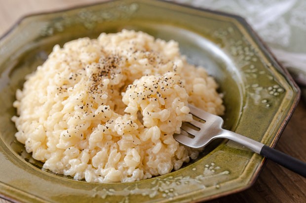 残りごはんをおいしく活用。まろやかチーズリゾットのレシピセブンプレミアム公式