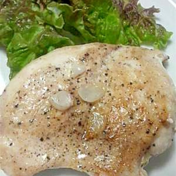 シンプル！簡単！鶏ももの塩胡椒ソテ