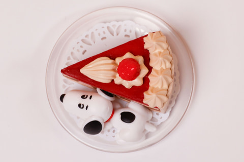 ガチャ PEANUTS スヌーピー スイーツマスコット ウッドストック - メルカリ