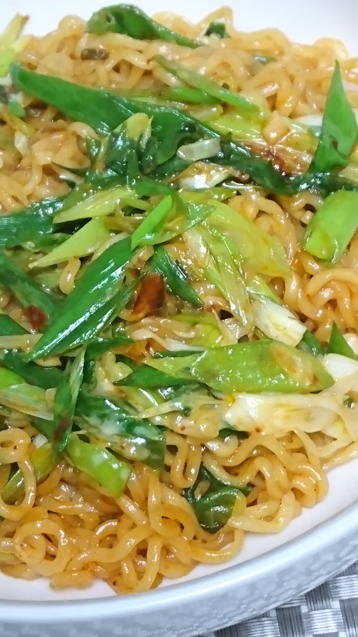 新発売 「辛ラーメン焼きそば チーズ」に食べ応え抜群の袋麺タイプが新登場！９月４日より全国発売開始株式会社農心ジャパンのプレスリリース