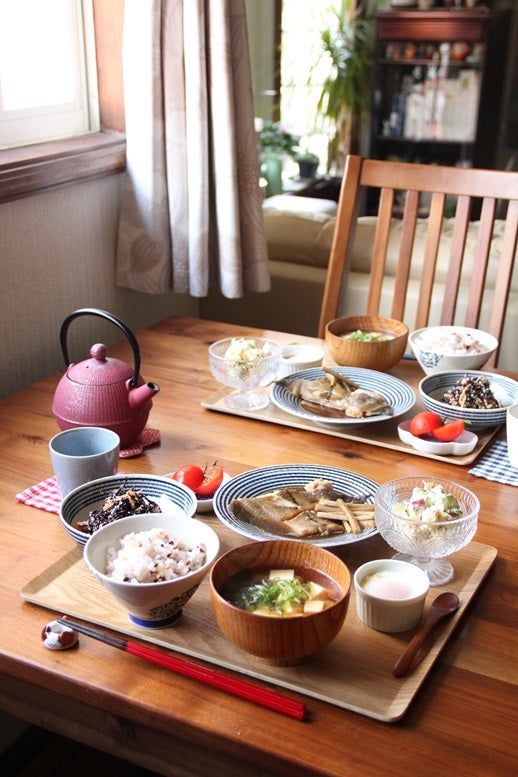 定番カレイの煮付け」の献立・レシピ - E・レシピ 2012.10.11公開の献立です