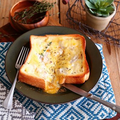 フライパンで作る クイニーアマン風トースト