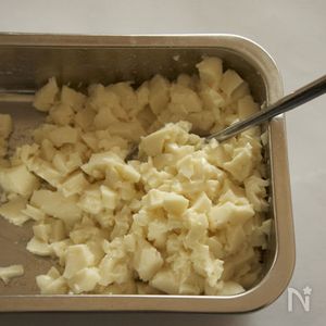 白だしと鶏ガラで旨味広がる♪豚バラ白菜のねぎ塩鍋