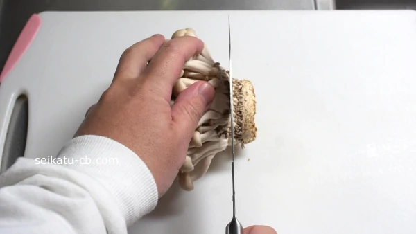 しめじの石づきってどうやって切るの？ 意外と知らない野菜の切り方を要チェック！ママテナ