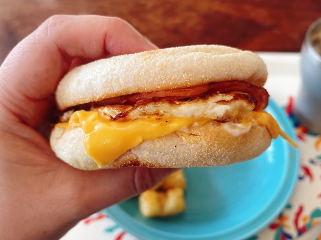 朝マック再現 ソーセージエッグマフィン作ってみた レシピ- おうちごはんストーリ