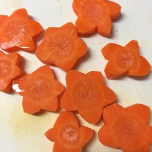 にんじん 飾り切り 型なしTikTok