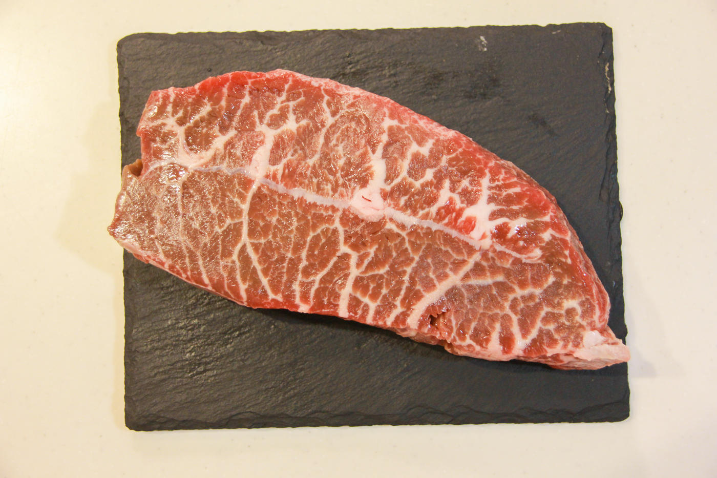 厳選希少部位 長崎和牛 ミスジステーキ 約300g 100g×3枚壱岐市株式会社MEAT PLUS肉 牛肉 和牛 ミスジ ステーキ ご褒美ギフト 贈答用 ご褒美 冷凍配送JGH027