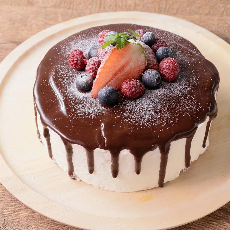 ナッペや絞り不要!簡単映えるショートケーキ♡