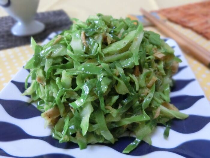 硬いキャベツはこんな形愛川真白 あいかわましろ