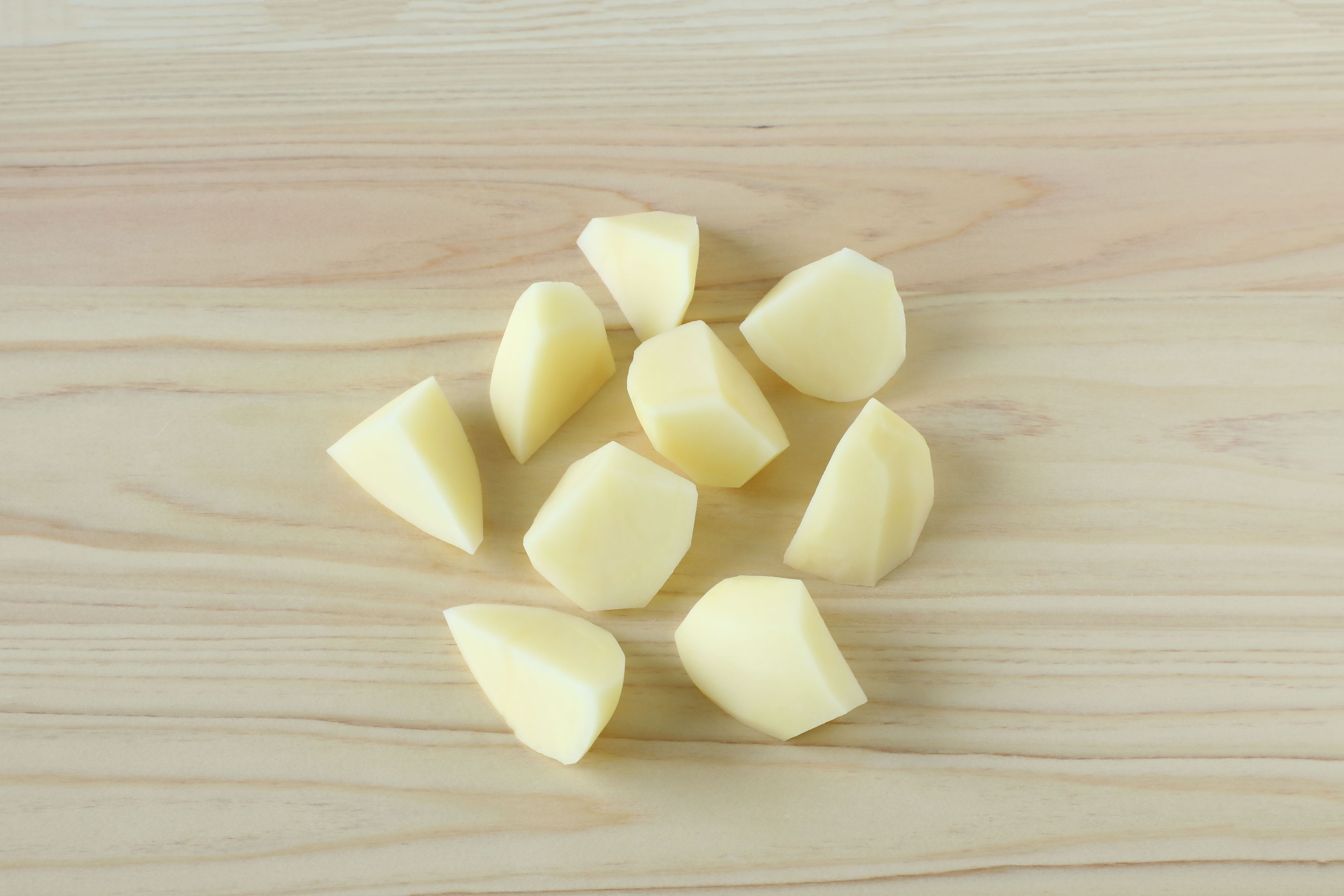 ジャガイモの切り方・シャトー切り - 男の料理指南