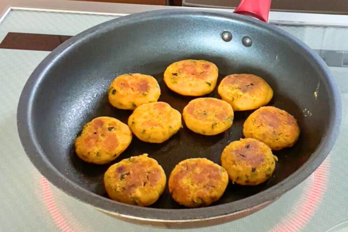 固くならないかぼちゃ団子の作り方：片栗粉の正しいタイミング - ひとりごとノート