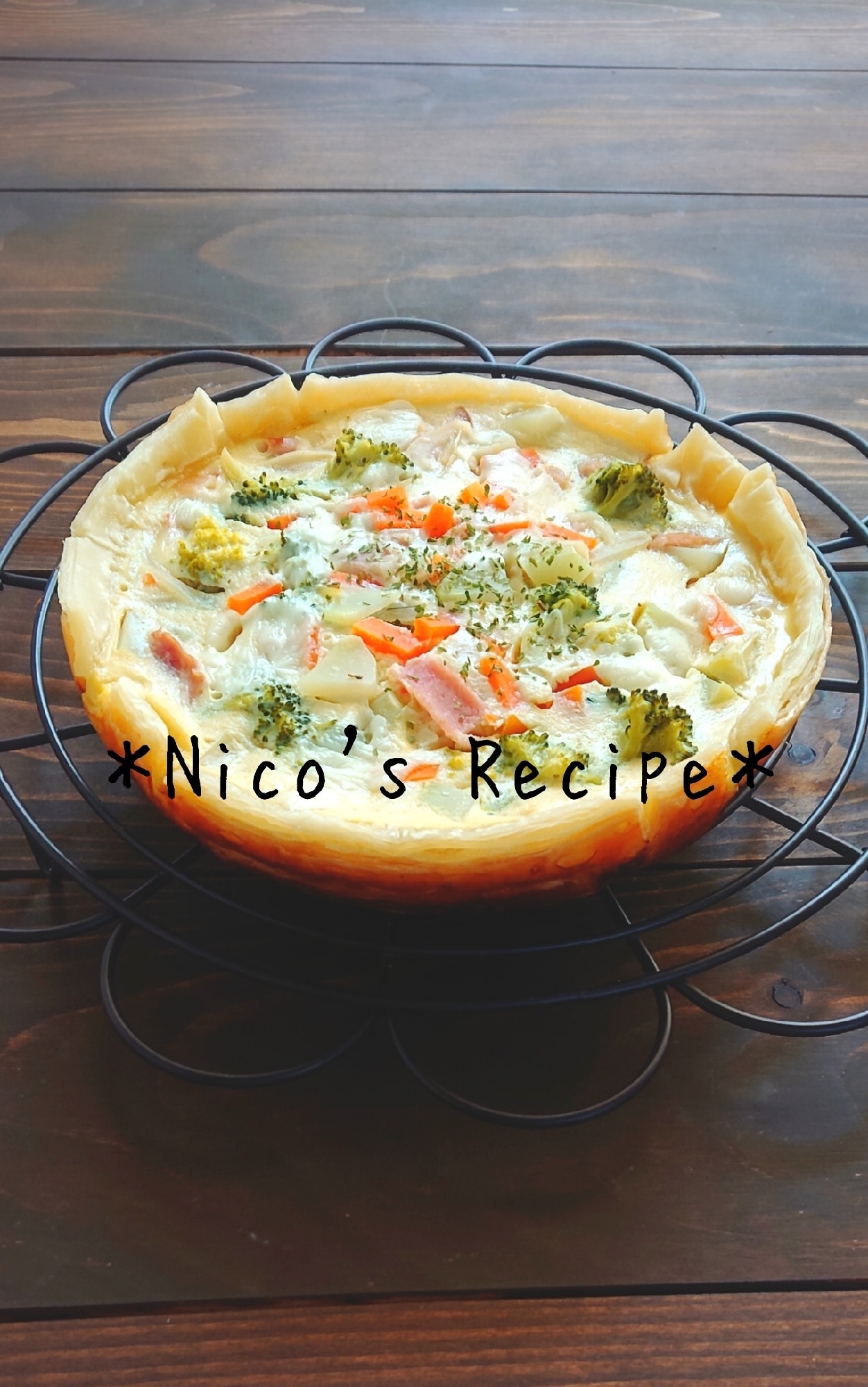 作ってみたいと思ったら『🥚』とコメントしてください！, 『クロワッサンキッシュ』, オーブン不要！フライパン一つで焼き上げるお手軽キッシュです😆,市販のクロワッサンを土台に使うので、手間なくサクサクの生地に仕上がります🥐, 『リケンのノンオイルセレクティあめ色玉ねぎ』でコク深い味わいになります！, 作ったらノンオイルで天才レシピ をつけて写真を投稿して教えてください♪,