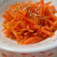 あと一品おかずにぴったり！人参のツナマヨサラダの副菜レシピ – にぎりっ娘。の公式サイト