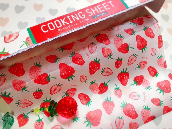 今買うなら断然「セリア」！マニアの意外な使い道も激アツ「おしゃれクッキングシート9選」ヨムーノ