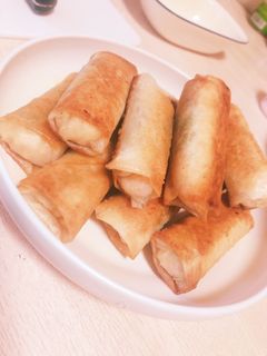 激うまエビや枝豆とはんぺんチーズの春巻き