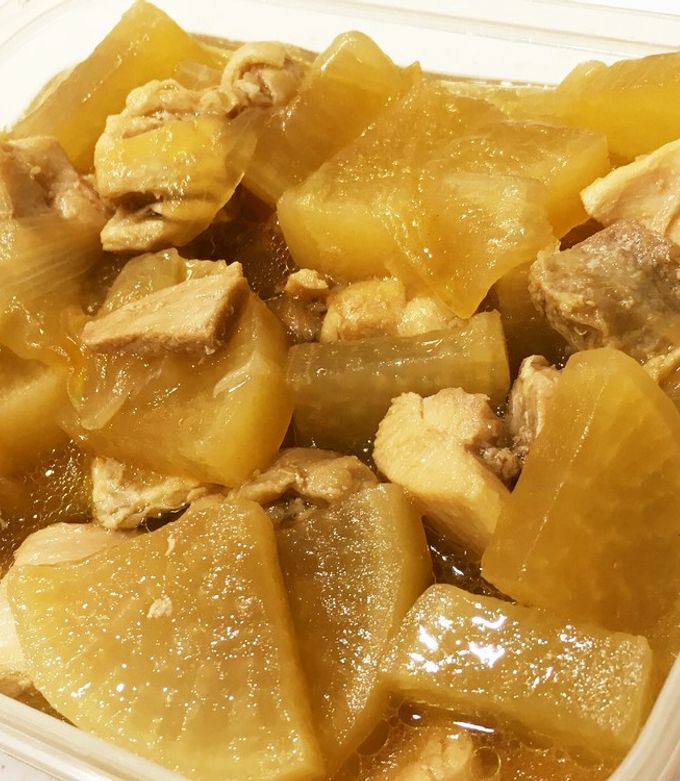 鶏もも肉と玉ねぎの煮物