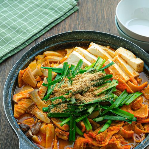 牛もつとキムチの炒めもの