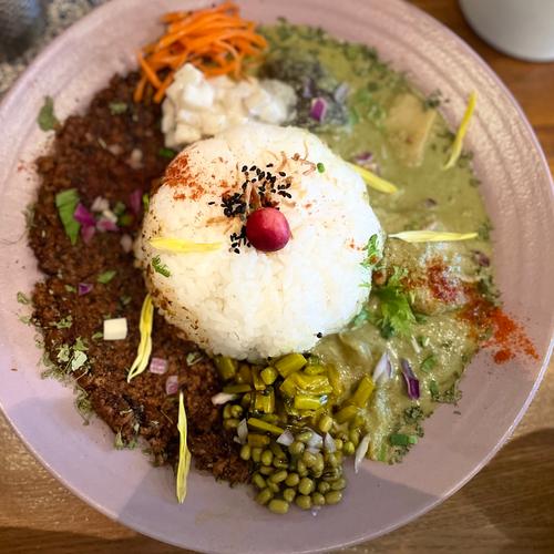 インスタ映え間違いなし！彩りキーマカレーでケータリング♩