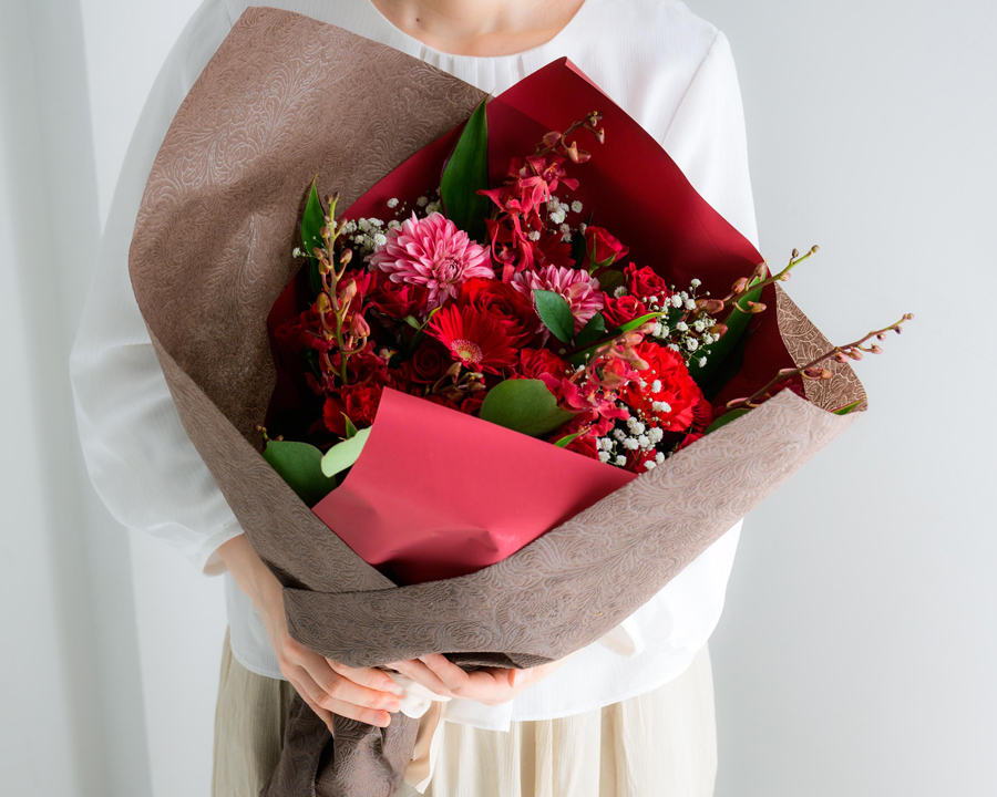 千円の花束 orミニブーケ- 岡崎市の花屋 花一生花店 ブーケやスタンド花、花キューピット配達店フラワーショップHANAICHI