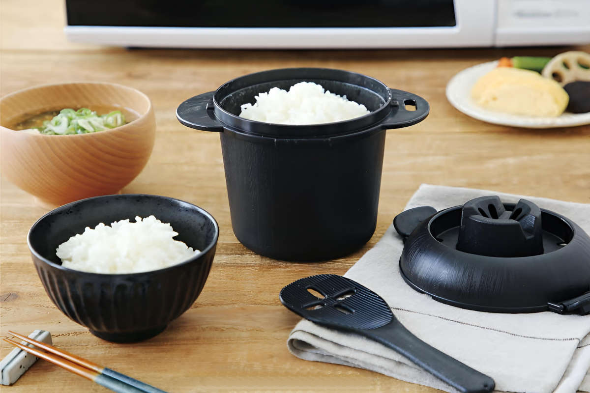 電子レンジでお米が炊ける700円台の炊飯器「備長炭 ちびくろちゃん」でモチモチご飯は作れるのか？ - GIGAZINE