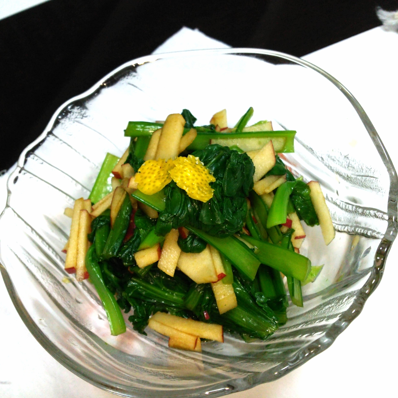 グリーンスムージー🌿, ◻︎小松菜, ◻︎りんご, ◻︎バナナ, ◻︎レモン, ◻︎豆乳, ◻︎オリゴ糖,greensmoothiesmoothiemoringroutinevitamix ,グリーンスムージースムージー朝食