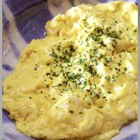 ふわとろなスクランブルエッグが入った人気爆発店のトーストを家で作る mana- エキスパート - Yahoo!ニュース