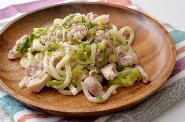 学生応援☆リュウジ飯 第5回 自炊初心者も“冷凍うどん”さえあればOK♪鍋orレンジだけで作れる簡単レシピ タウンワークマガジン