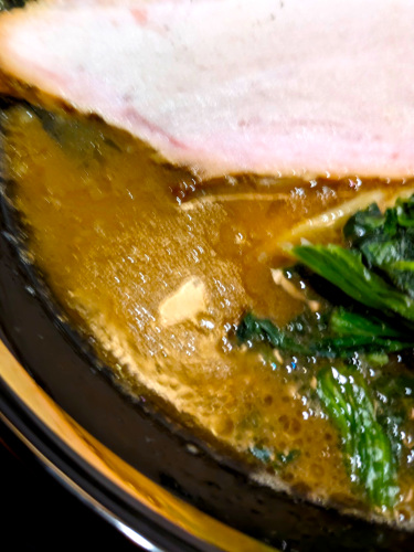 王道家直系 我道家 OSAKA本店 - ＪＲ難波 ラーメン食べログ