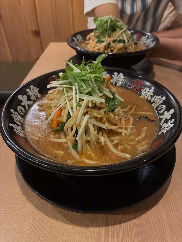 のぶりん 平塚で味噌ラーメンの「味噌の大将」！です 時を戻そう2022のぶりんXの『 ほぼ横浜周辺限定的出没 のぶりん散歩』