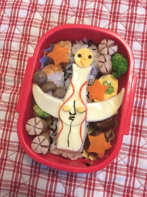 大人のキャラ弁、「前衛弁当」の作家が缶バッジを使うわけビジネスのための缶バッジ活用術