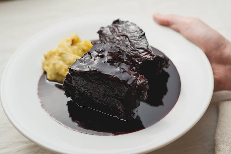 国産牛ほほ肉の赤ワイン煮込み〜名古屋風ブッフ・ブルギニョン〜 ４袋入 ※冷凍ナチュール・メイ べべ のオンラインショップ powered byBASE