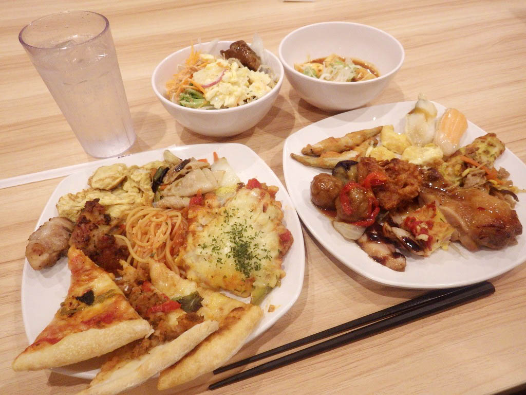 伊勢崎市宮子町「神戸クック ワールドビュッフェ 伊勢崎店」のディナービュッフェ 2024春カゴハラネット籠原・熊谷・深谷のグルメ情報埼玉県