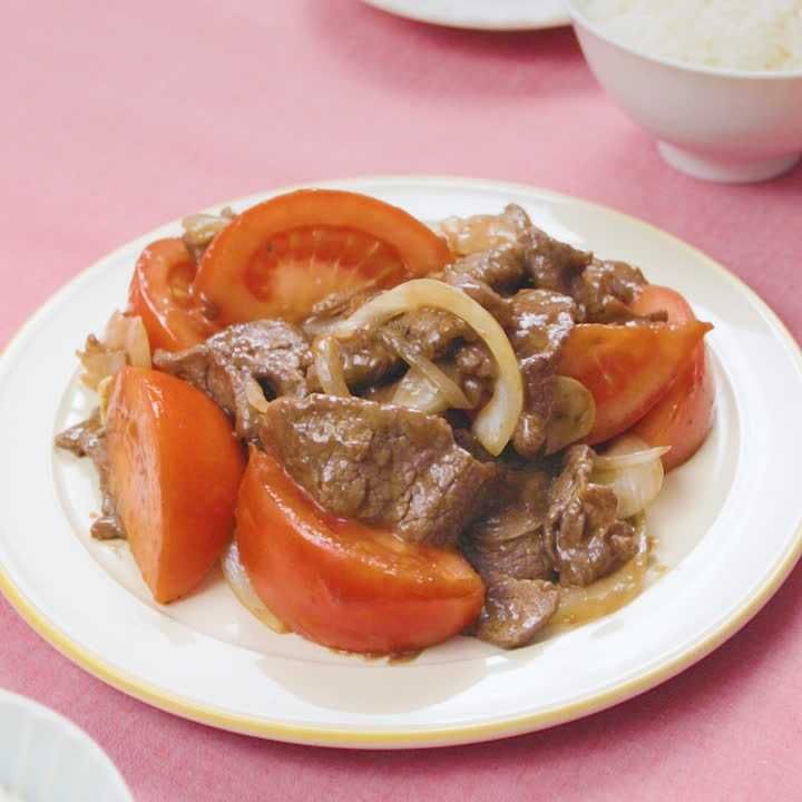 牛肉とトマトの黒こしょう炒め