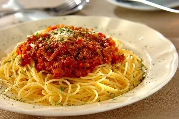 作り置きしなきゃもったいない！レパートリーが広がる「ミートソース」リメイクレシピ帖 4ページ目キナリノ